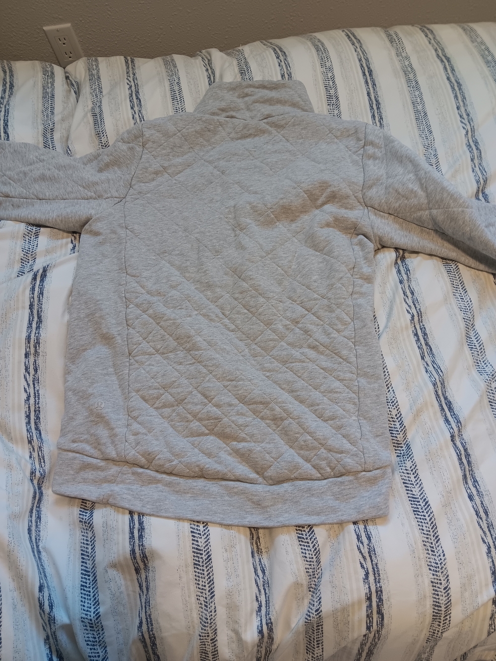 lululemon athletica Light Gray Quilted-Back Women's Pullover